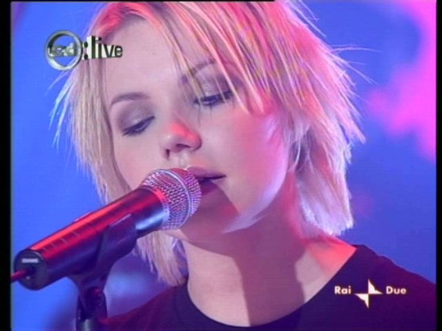 cdlive2003_16.jpg