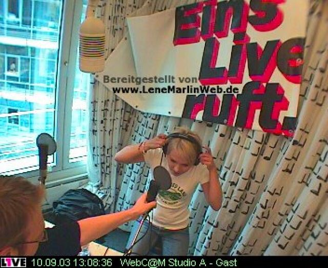 einslive_03.jpg
